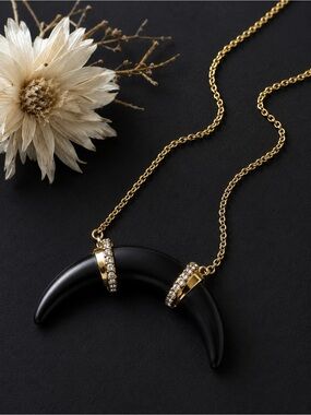 Stella & Dot Arc Pendant Necklace Black Crescent Horn Pavé NIP + Box RETIRED